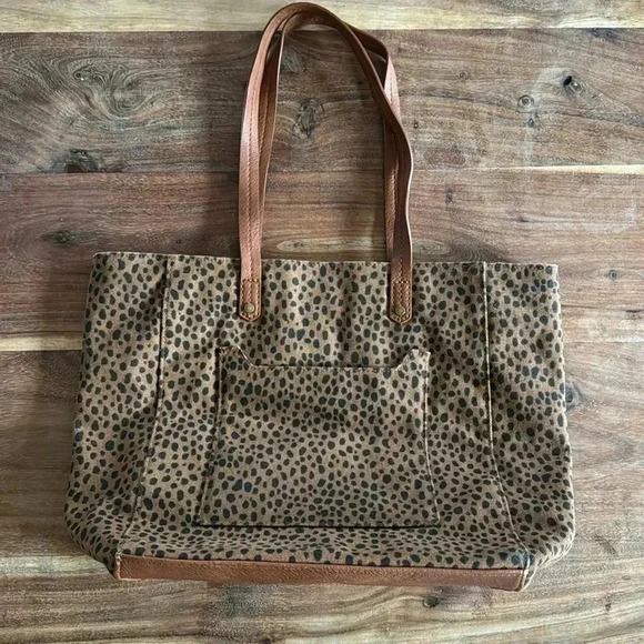 Universal Thread Cheetah Print Tote - Picture 1 of 9